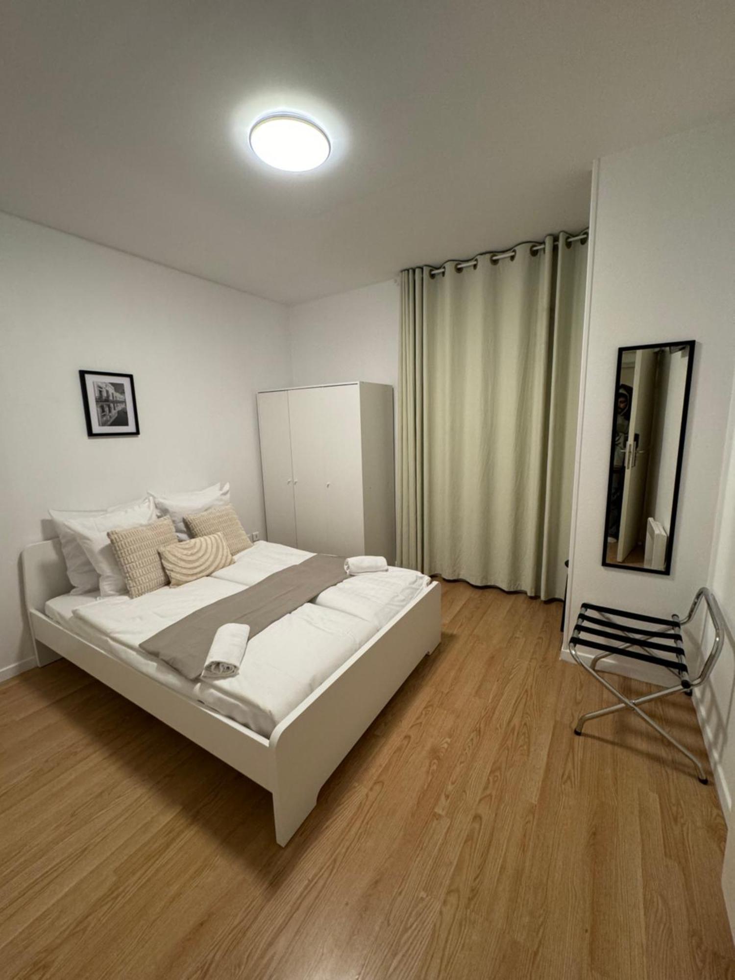 Etoiles De Mantes Hotel Bagian luar foto